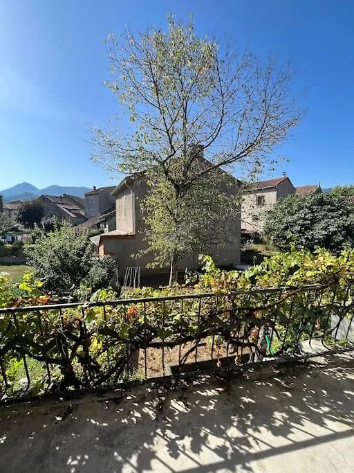 La Petite Ourse Maison De Village A Oust 0*,  France