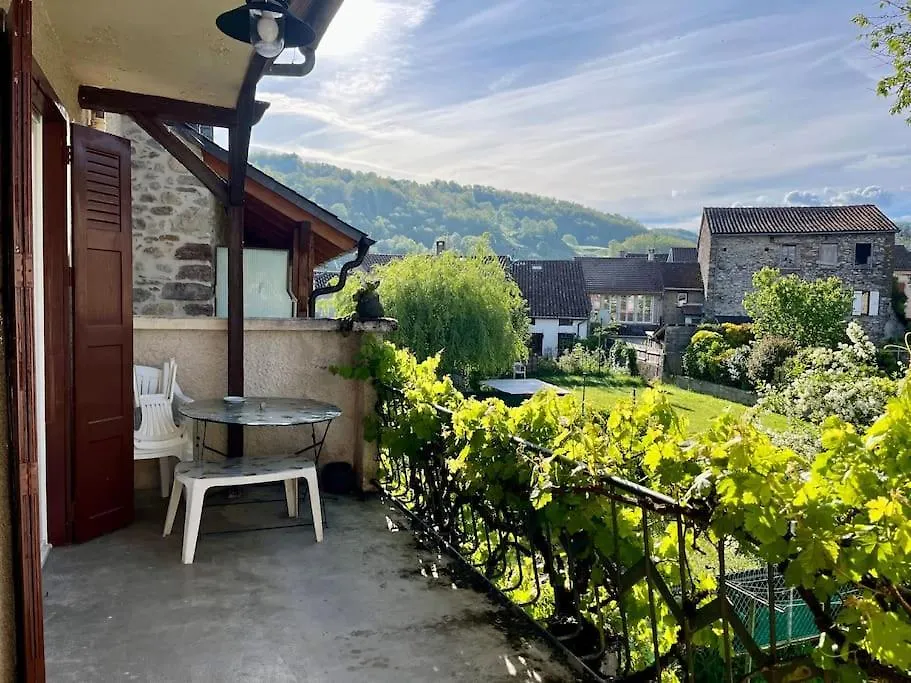 La Petite Ourse Maison De Village A Oust France